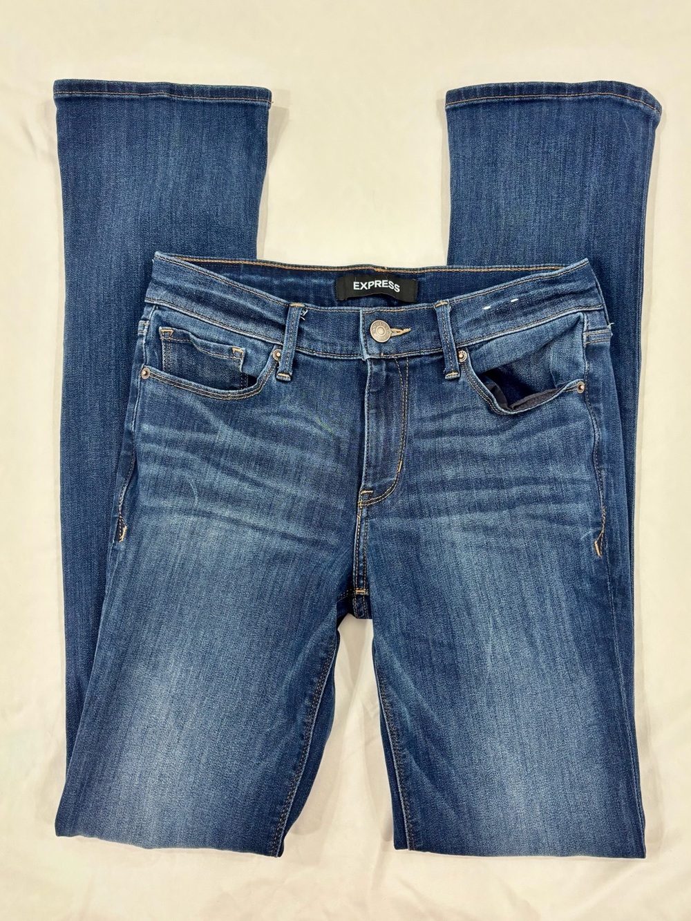 Express Long/Tall Medium Wash Stretch Jeans Size 6 Long